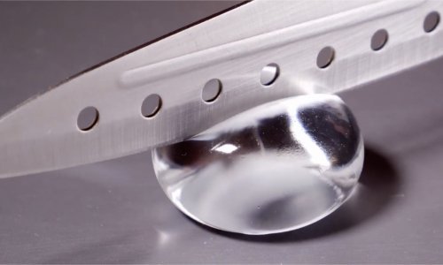 Refleksije o društvenoj krizi i povratak majstora analognog filma