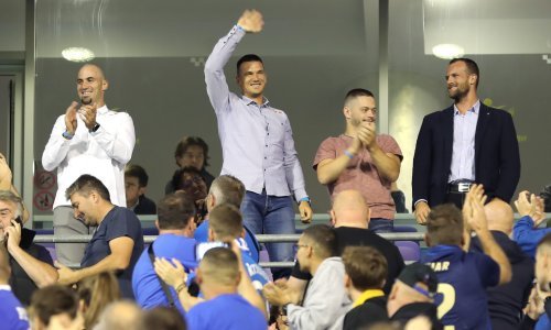 [FOTO] Dinamo je s tribina bodrilo više od osam tisuća gledatelja, a među njima su bila i četiri hrvatska sportaša zbog kojih je Hrvatska pucala od ponosa