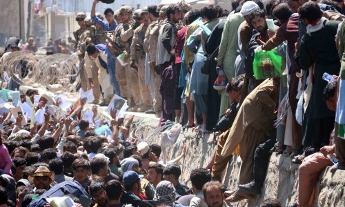 NATO osuđuje napad u Kabulu, EU zabrinut zbog terorizma
