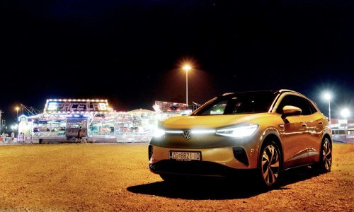 Ovo nije samo jedan od ekološki najučinkovitijih automobila u svojoj kategoriji, već i brutalna mašina koja će vas osvojiti svojim genijalnim dizajnom!