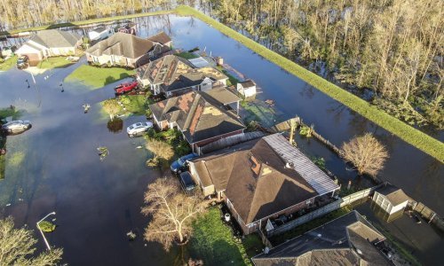 [VIDEO] Ida ostavila jug SAD-a bez struje, usmrtila putnike na autocesti u Mississippiju