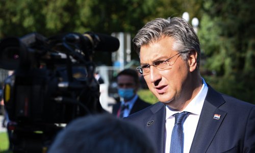 Plenković o prešutnim minusima: Ako bude potrebno, sastat ću se s predsjednicima uprava banaka. Tražim i informacije od HNB-a