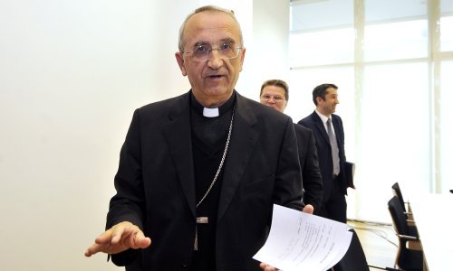 Nadbiskup Puljić: Oni koji prihvate krive nauke sami se isključuju iz Crkve