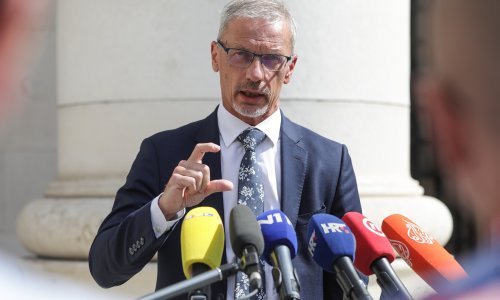 [FOTO/VIDEO] Guverner Hrvatske narodne banke o drami oko minusa i kamata: Većina ljudi koji koriste minuse teško bi mogli dobiti kredit