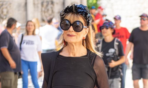 Njezin modni stil je nepogrešiv: Đurđa Tedeschi pokazala je još jedan odličan stajling koji pažnju privlači zanimljivim detaljima