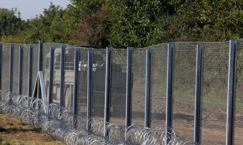 Mađarska produljuje 'krizno stanje' zbog novog migrantskog vala