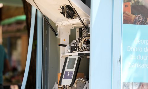 Pljačkaš eksplozivnom plinskom smjesom raznio bankomat u Stankovcima