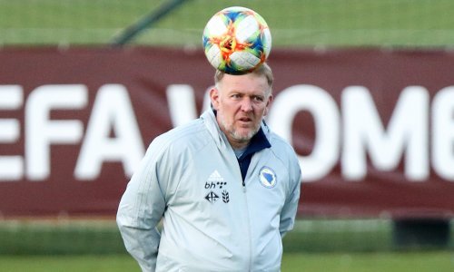 Robert Prosinečki prisjetio se neobične utakmice sa Slovencima, dotakao se neuvjerljive Hrvatske, a o jednoj temi nije želio pričati