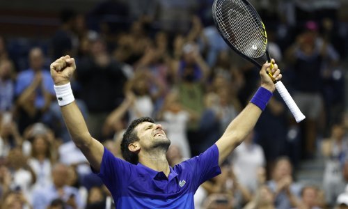 Novak Đoković doživio je katastrofu u prvom setu, a onda je pomeo suparnika te nastavio put prema čudesnim pothvatima