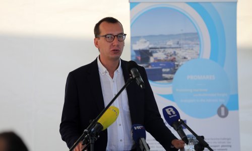 Filipović traži od HRT-a da sa svojih stranica makne serijal 'Fiume crno-crveno Rijeka'