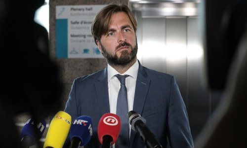 [VIDEO] Ćorić: Struja i plin za kućanstva neće poskupjeti idućih nekoliko mjeseci