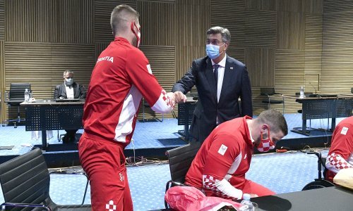 Dvostruki olimpijski pobjednik objasnio premijeru: Osjećamo se potplaćenima, a definitivno smo najveći promotori Hrvatske u svijetu. Plenković mu odgovorio: Razumjeli smo poruku