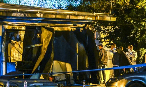 Tragična bilanca požara u covid bolnici u Tetovu; zasad 14 poginulih, zapovjednik vatrogasaca svjedoči: 'Izvlačili smo tijela dok je još gorjelo, a žive pacijente iznosili smo na krevetima'