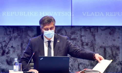 Plenković zbivanja u Krapinskim Toplicama nazvao cirkusom, a Miru Bulja šarlatanom: Svi koji imaju drugačije stavove, neka se suzdrže od takvih aktivnosti