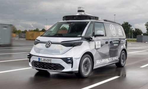 [FOTO/VIDEO] ID. BUZZ AD na ulicama Münchena, a izvršni direktor Volkswagena dr. Herbert Diess kao suvozač