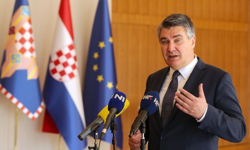 [FOTO/VIDEO] Milanović o koroni: 'Ovo već lagano ljudima ždere živce. Ponovit ću: Kad bude više cjepiva nego onih koji se žele cijepiti, priča je gotova'