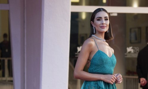 Kraljica crvenog tepiha: Nekadašnja misica očarala je u raskošnoj haljini tirkizne boje