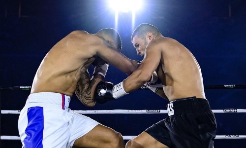 [FOTO] Ništa od senzacije na kultnom stadionu u Parizu; olimpijski pobjednik prekidom zaustavio hrabrog Hrvata, a meč uživo gledao predsjednik Francuske