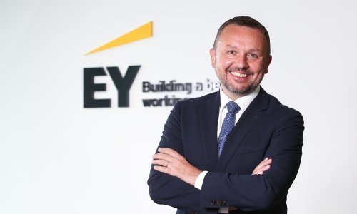 EY financijsku 2021. završio s prihodima od 40 milijardi dolara