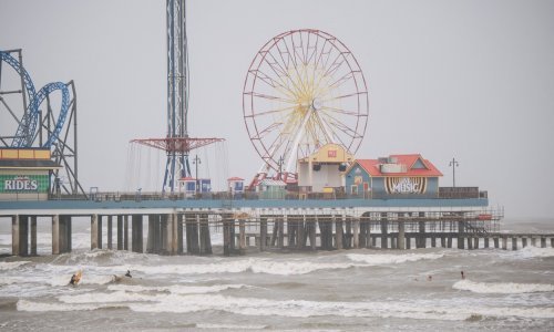 Nakon uragana Nicholasa cijene nafte pale na 75 dolara