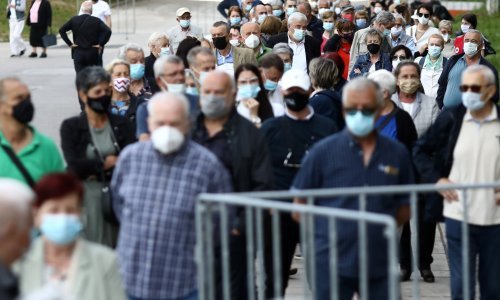 Slovenci se uplašili oštrijih mjera: Na svim punktovima gužve, cijepilo se dvostruko više ljudi nego prošlog tjedna
