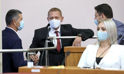 Neočekivano miran aktualac: Plenković i ministri odgovarali na pitanja o obnovi, Vrhovnom sudu, braniteljskim temama...