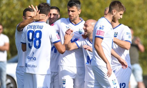 [FOTO] Osijek rutinski prošao u osminu finala Kupa; u samoj završnici napadač Ramon Mierez morao navući golmanske rukavice