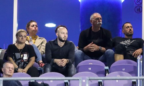 Dio navijača na Maksimiru počastio hrvatskog reprezentativca zvižducima, a evo kako se Dinamo ponio prema obitelji Vlašić!