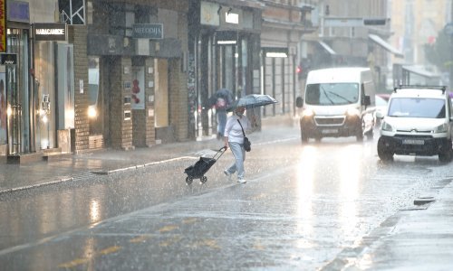 [FOTO] Stiže jesen: Promjena vremena donijela u Zagreb kišu i pljuskove