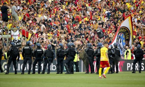 Francuska se crveni od srama zbog takvih scena, a sada su poznate i kazne za klubove