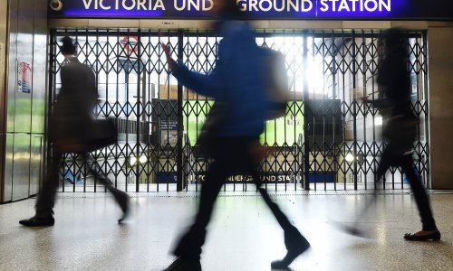 Koronavirus je uzročnik i većeg broja ozljeda na pokretnim stepenicama