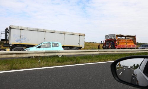 [FOTO] Sudar dva kamiona kod Svete Helene, jedna osoba poginula