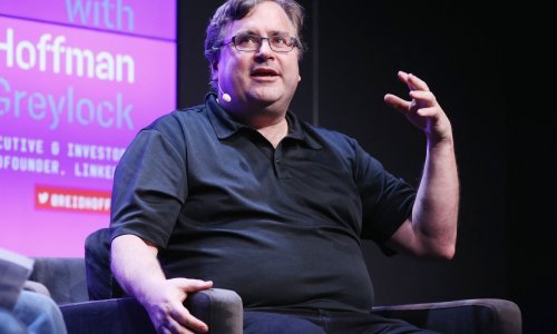 Mreži za poslovnjake raste popularnost, a osnivač tvrdi: 'Ljudi još uvijek ne znaju upotrebljavati LinkedIn.' Ovo je njegova priča