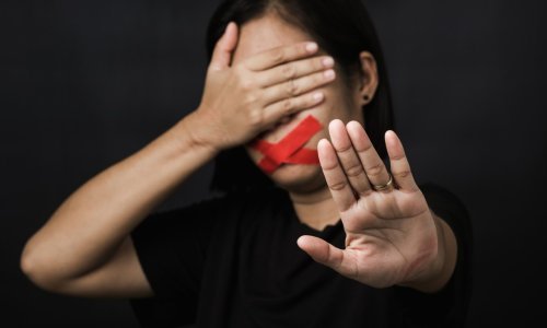 Kampanja na Twitteru otkriva zašto žene ne prijavljuju nasilnike