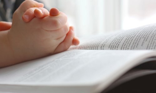 Žrtvama pedofilije u Crkvi po 5.000 eura