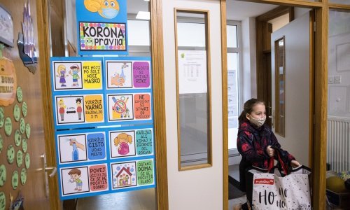 U Sloveniji manje zaraza od ranijih predviđanja, ali broj umrlih raste