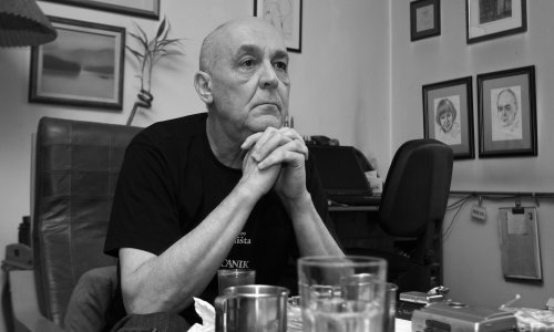 Preminuo novinar Miloš Vasić, osnivač tjednika 'Vreme' i bivši kolumnist tportala