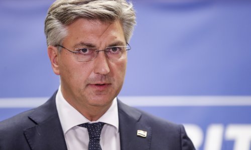 Plenković potvrdio: Ići će se u delimitiranje porodiljnih naknada