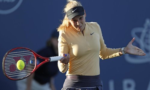 Donna Vekić oprostila se od Chicaga već u 1. kolu; u meču prepunom 'breakova' izgubila je nakon sat i 11 minuta borbe