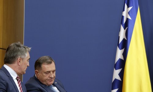 Kaos u BiH se nastavlja: Dodik zaprijetio formiranjem vojske Republike Srpske, reagirao Komšić: 'To je pobuna!'