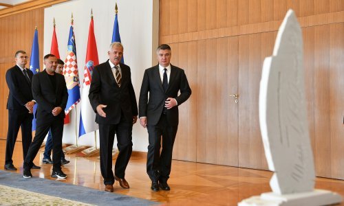 Milanović s vodstvom bokeljskih Hrvata o položaju i očuvanju tradicije u Crnoj Gori
