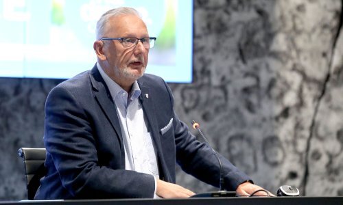 Stožer donio osam novih odluka: Božinović pojasnio koje su sve promjene