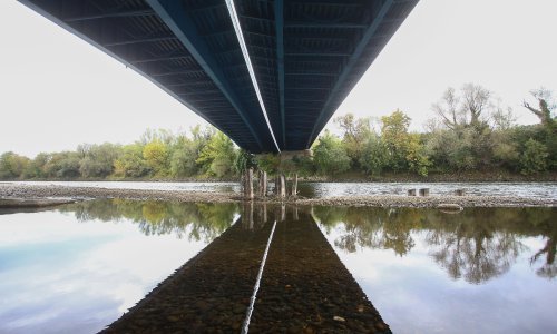 [VIDEO/FOTO] Pogledajte kako izgleda oštećeni most na Savi čije je zatvaranje uzrokovalo višesatni prometni kaos u Zagrebu