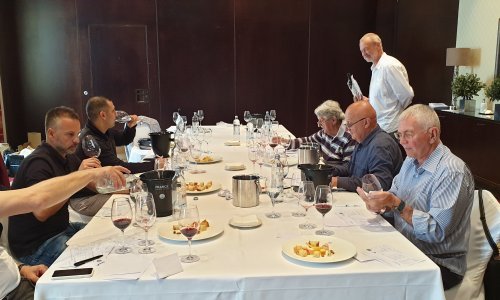 Organizirano prvo hrvatsko ocjenjivanje mješavina crvenih sorata Red Blend