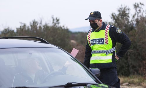 Policija presretačem kod Varaždina ulovila dvoje neodgovornih vozača, a kod jednog su otkrili i tablete ecstasyja