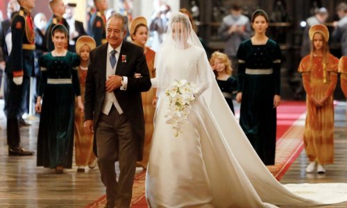 Netipičnim potezom brojne je iznenadila: Vjenčanica kakvu je odjenula nova ruska princeza krije zanimljivu priču