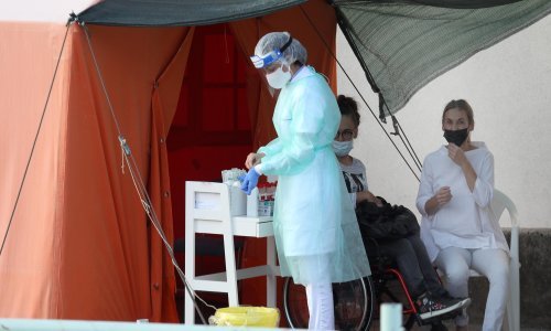 Danas 680 novooboljelih i 22 mrtvih, velik skok u više županija. Plenković se sastao sa Stožerom