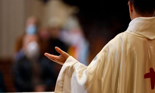 Pod okriljem Crkve zlostavljano je najmanje 927 maloljetnika