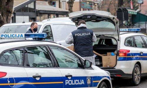 Provalio u šoping centar i aktivirao eksplozivnu napravu kako bi opljačkao bankomat