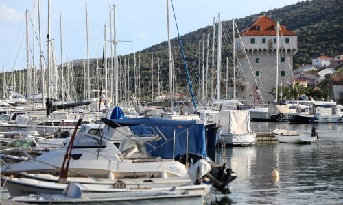 Vlasnici SuperSport kladionice od Končara preuzeli Marinu Trogir